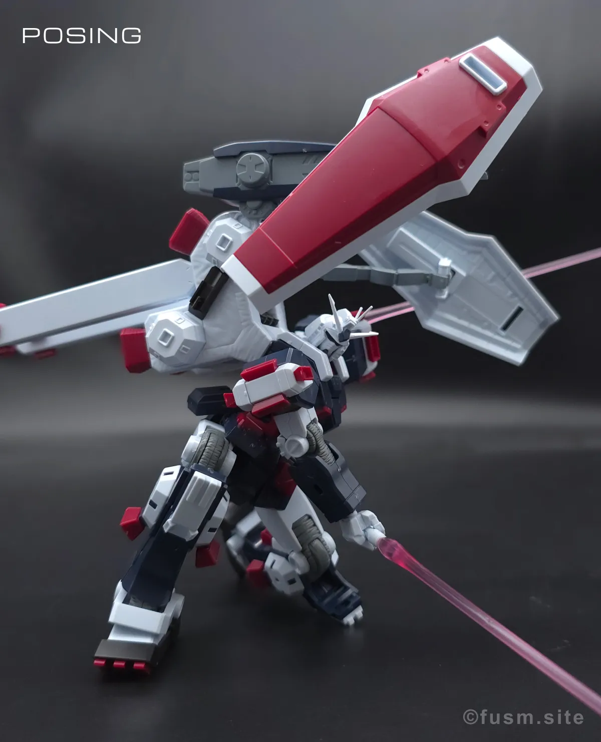 HG フルアーマー・ガンダム(ガンダムサンダーボルト版) レビュー ポージング 13