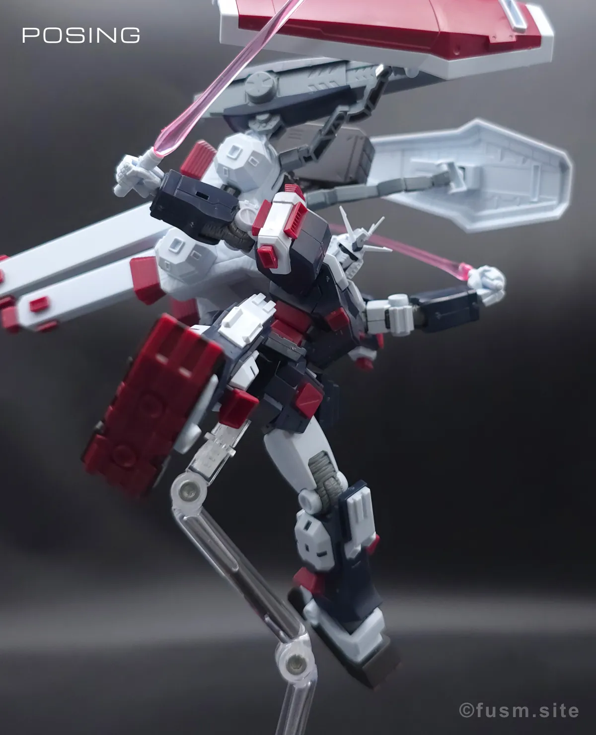 HG フルアーマー・ガンダム(ガンダムサンダーボルト版) レビュー ポージング 14