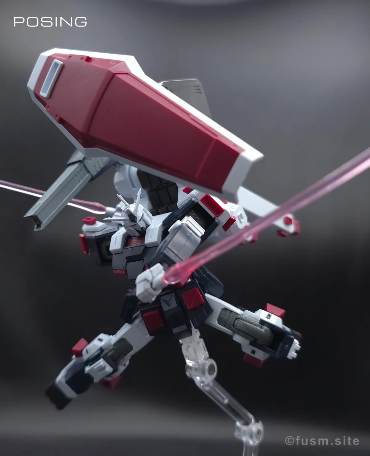 HG フルアーマー・ガンダム(ガンダムサンダーボルト版) レビュー ポージング 16