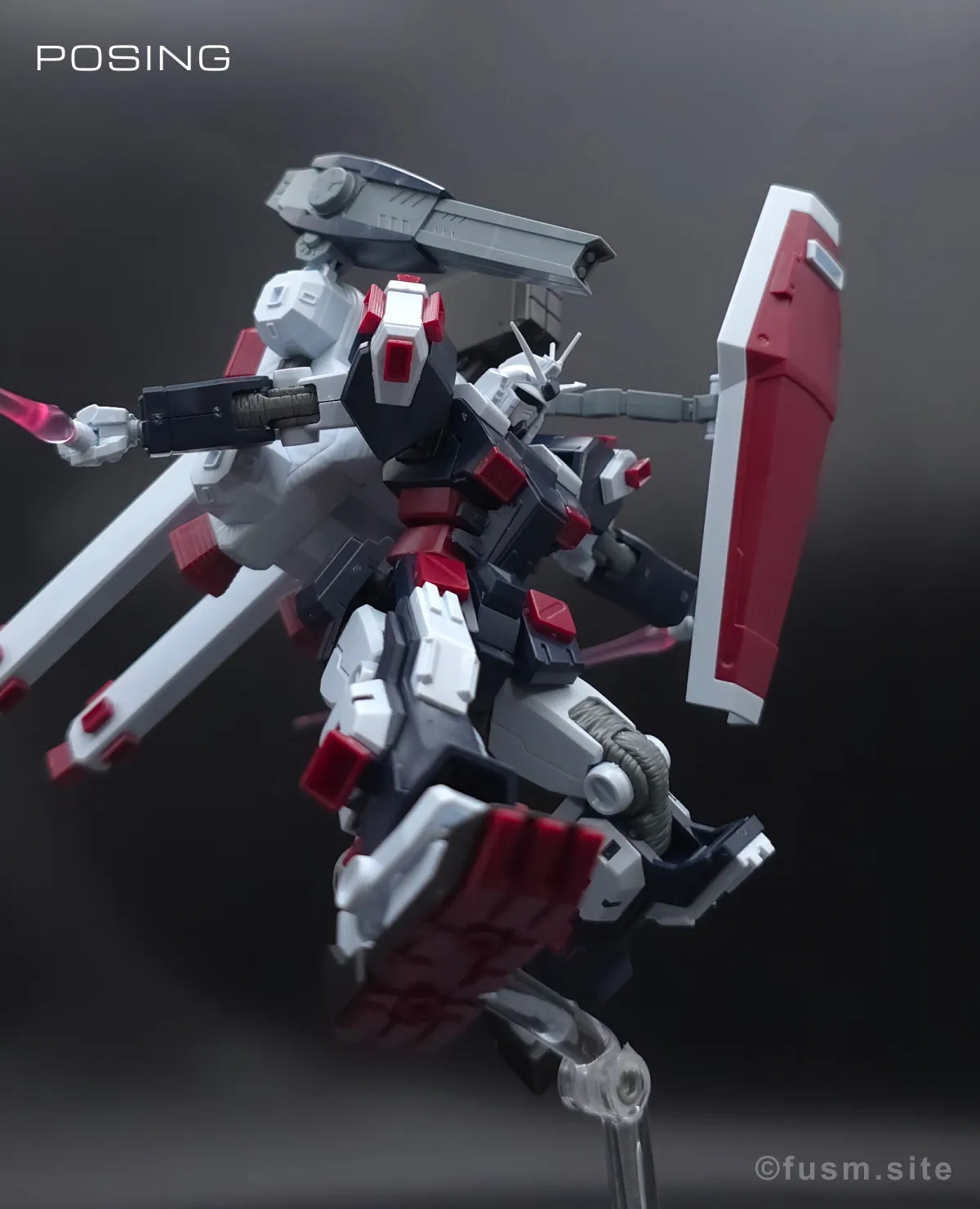 HG フルアーマー・ガンダム(ガンダムサンダーボルト版) レビュー ポージング 17