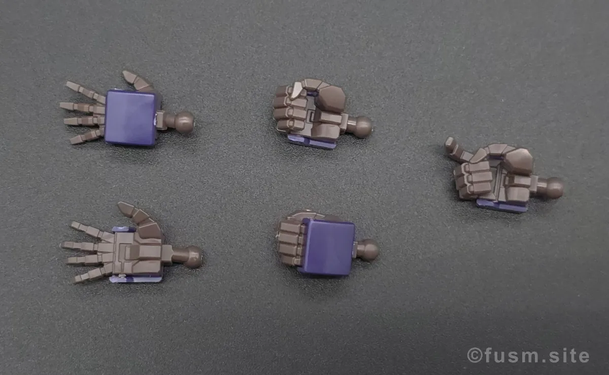 HGUC ドーベン・ウルフ(ユニコーンVer.) レビュー 付属品 01