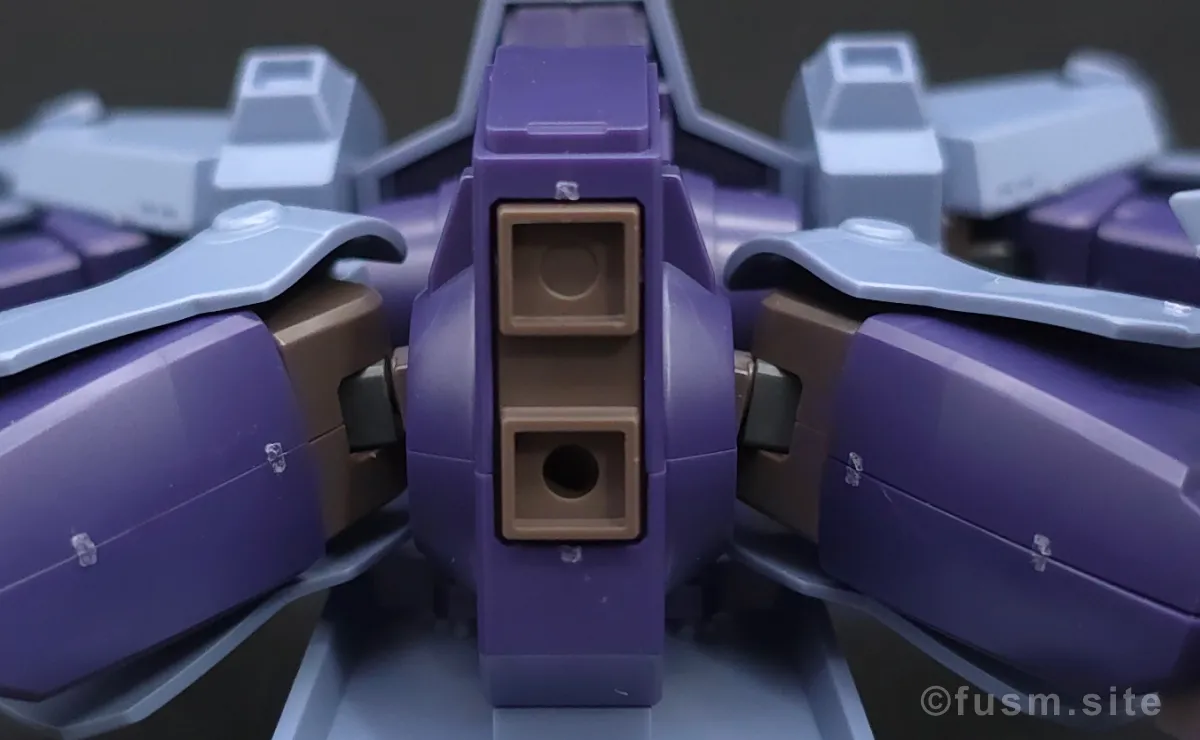 HGUC ドーベン・ウルフ(ユニコーンVer.) レビュー 胴体ディテール 04