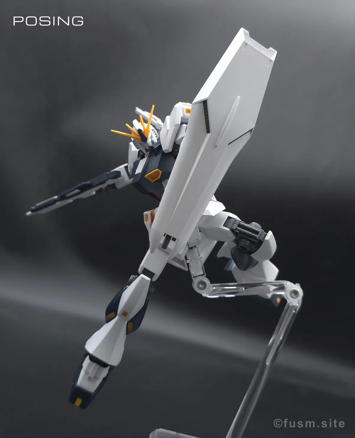 ENTRY GRADE νガンダム レビュー ポージング 03