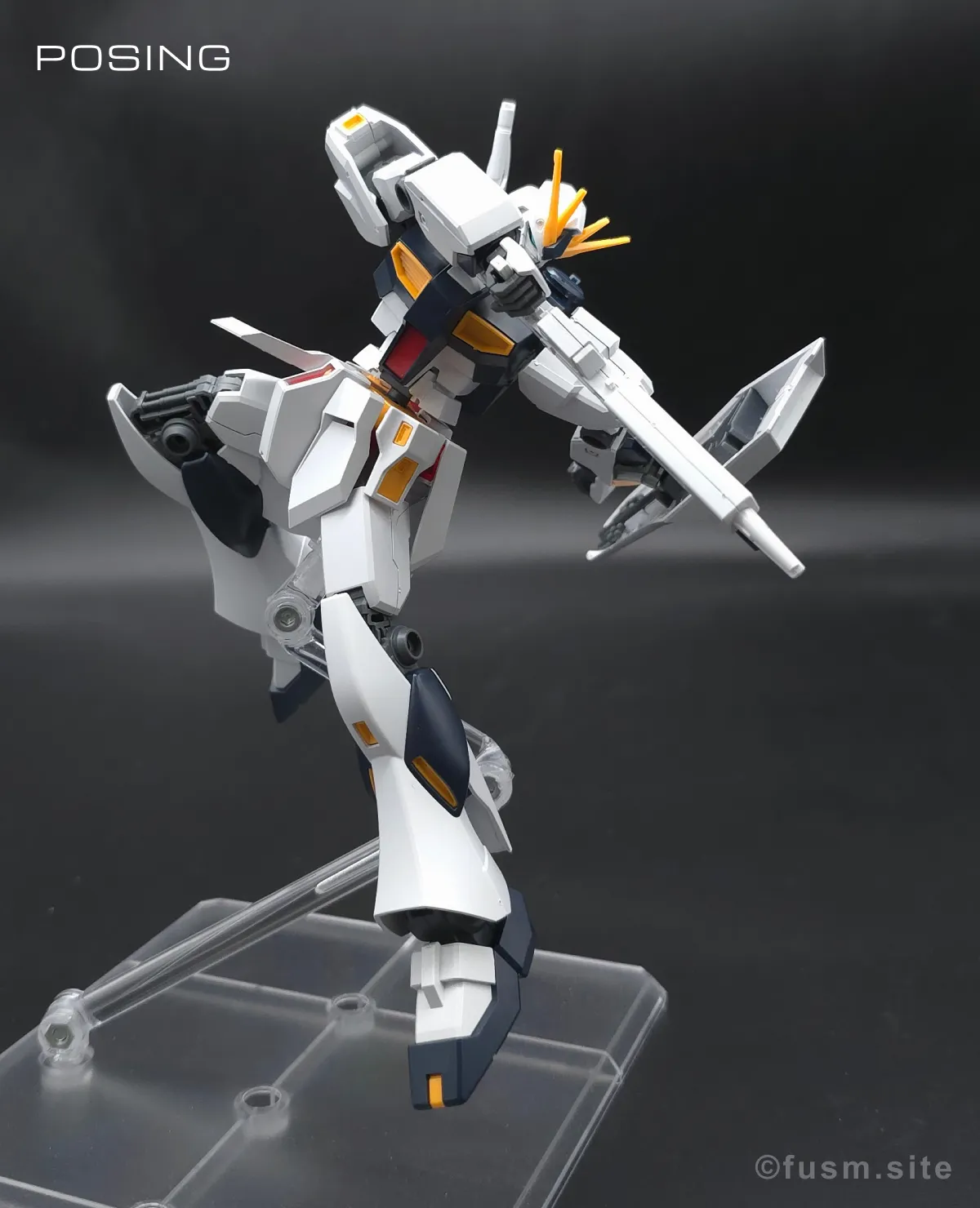 ENTRY GRADE νガンダム レビュー ポージング 05