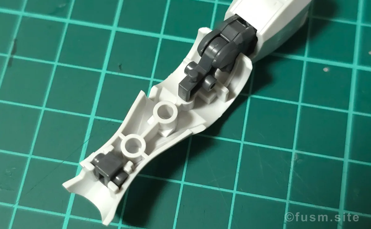 HG ガンダム G-セルフ(パーフェクトパック装備型) レビュー パーツ・構造・組み立て 04