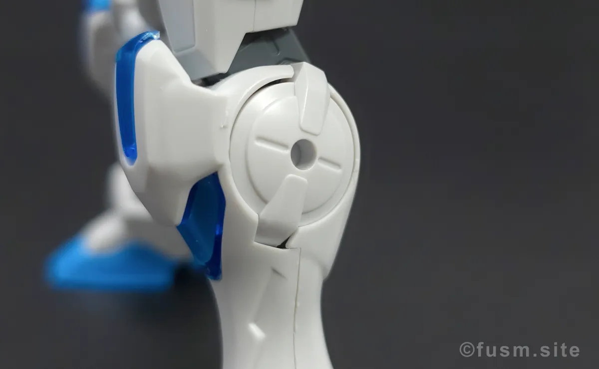HG ガンダム G-セルフ(パーフェクトパック装備型) レビュー 脚部ディテール 1