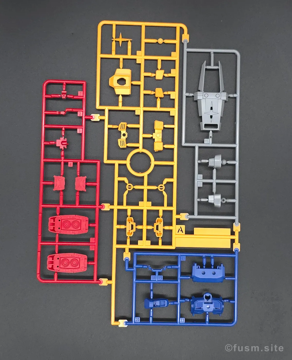 【傑作】HG ガンダム7号機『プレバン限定』 ランナー 01