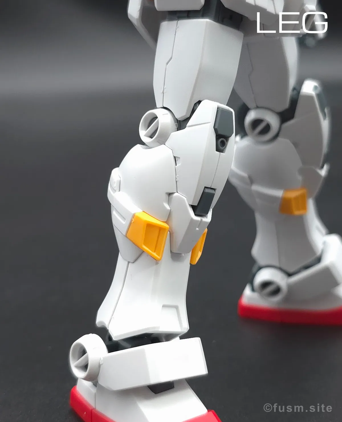 【傑作】HG ガンダム7号機『プレバン限定』 脚部ディテール 01