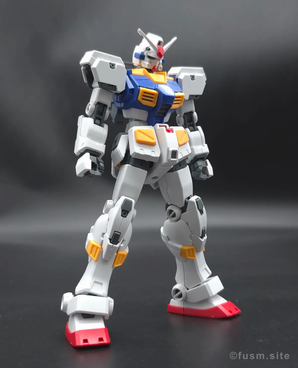 【傑作】HG ガンダム7号機『プレバン限定』 脚部ディテール 可動域 03
