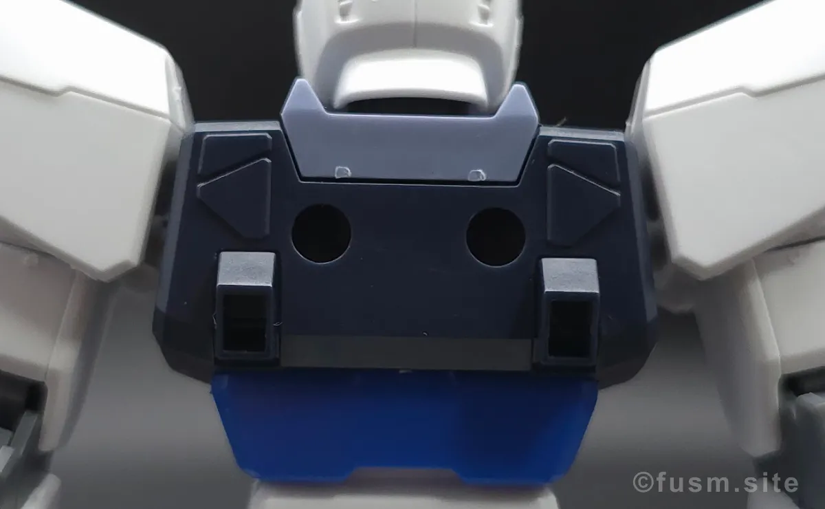 HGCE フリーダムガンダム レビュー 胴体ディテール 02