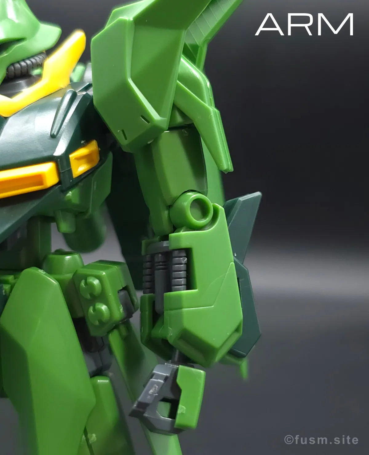 HGUC バウ(量産型) レビュー 腕部ディテール 01