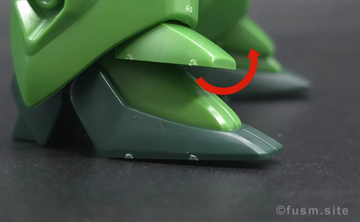 HGUC バウ(量産型) レビュー 脚部ディテール 可動域 04