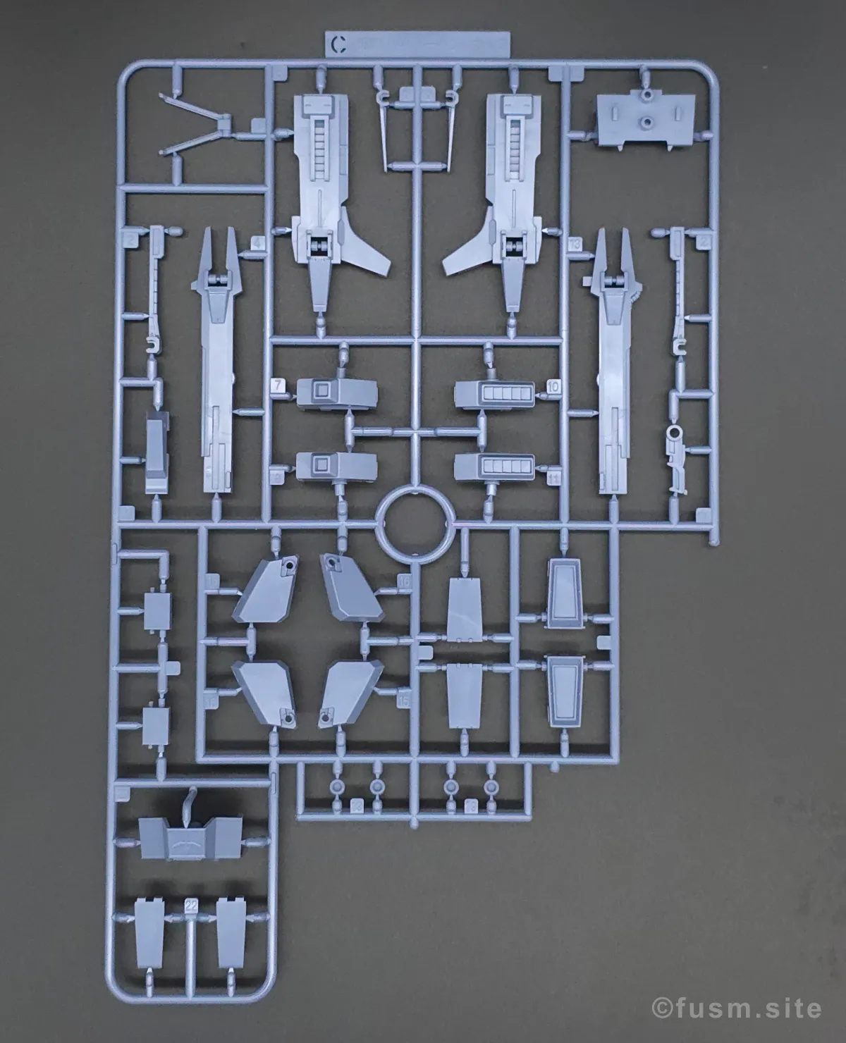 【再販情報と購入戦略】HGUC ドーベン・ウルフ(ユニコーンVer.) ランナー 03