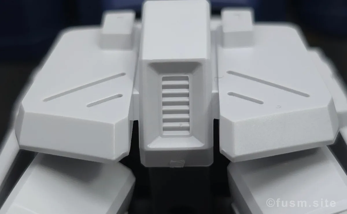 HG ガンダム6号機(マドロック) レビュー 胴体ディテール 04