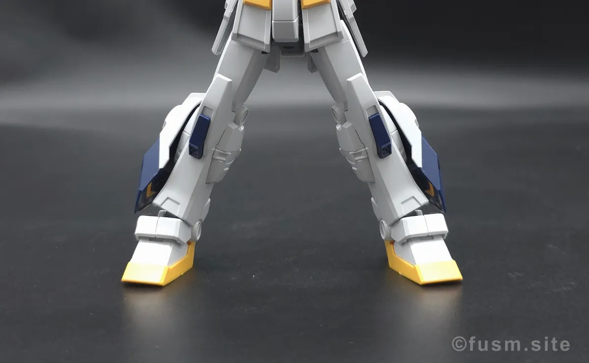 HG ガンダム6号機(マドロック) レビュー 脚部ディテール 可動域 03