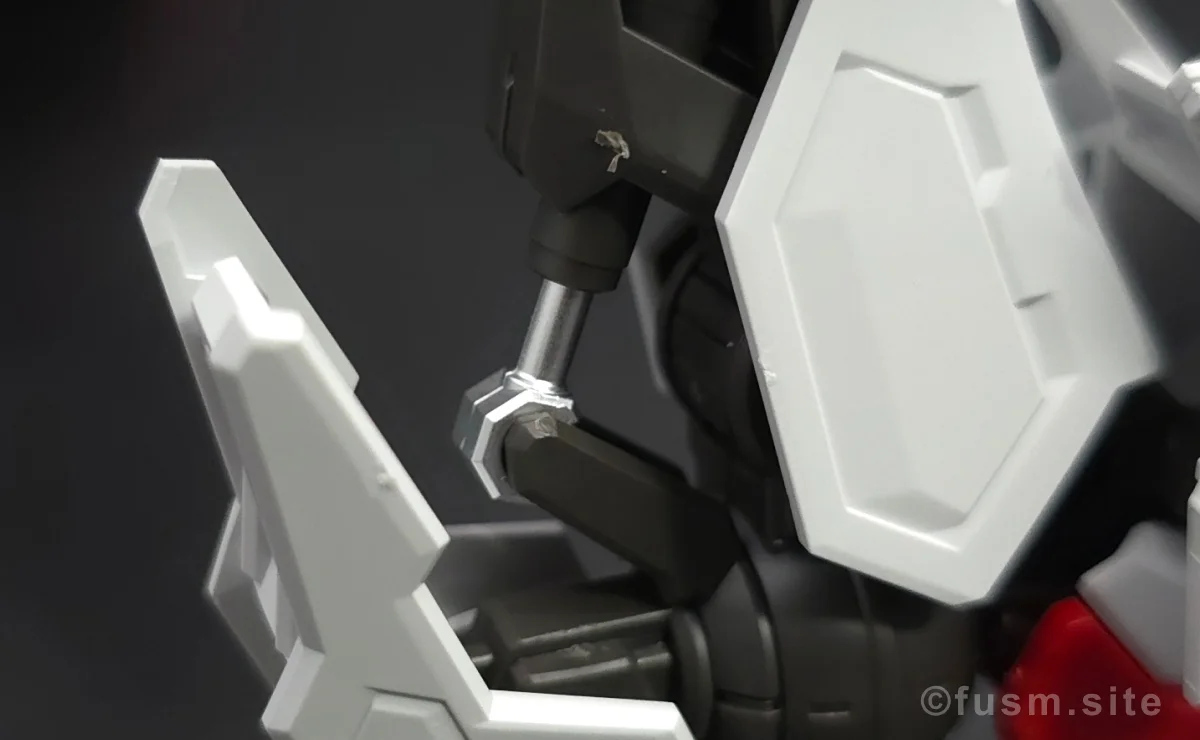 MG ガンダムバルバトスルプス レビュー 脚部ディテール 03
