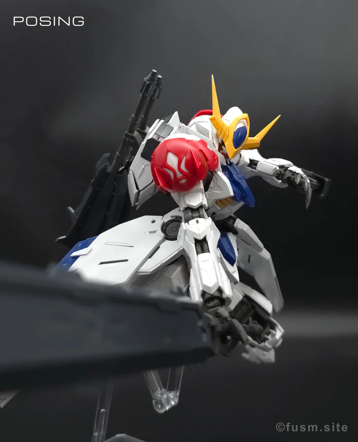 MG ガンダムバルバトスルプス レビュー ポージング 06