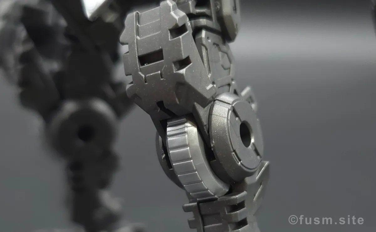 MGSD ガンダムバルバトス レビュー 多角的に見た全体の外観・素組み 11