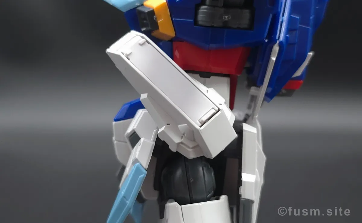 RG フォースインパルスガンダム　レビュー 胴体ディテール 可動域 05