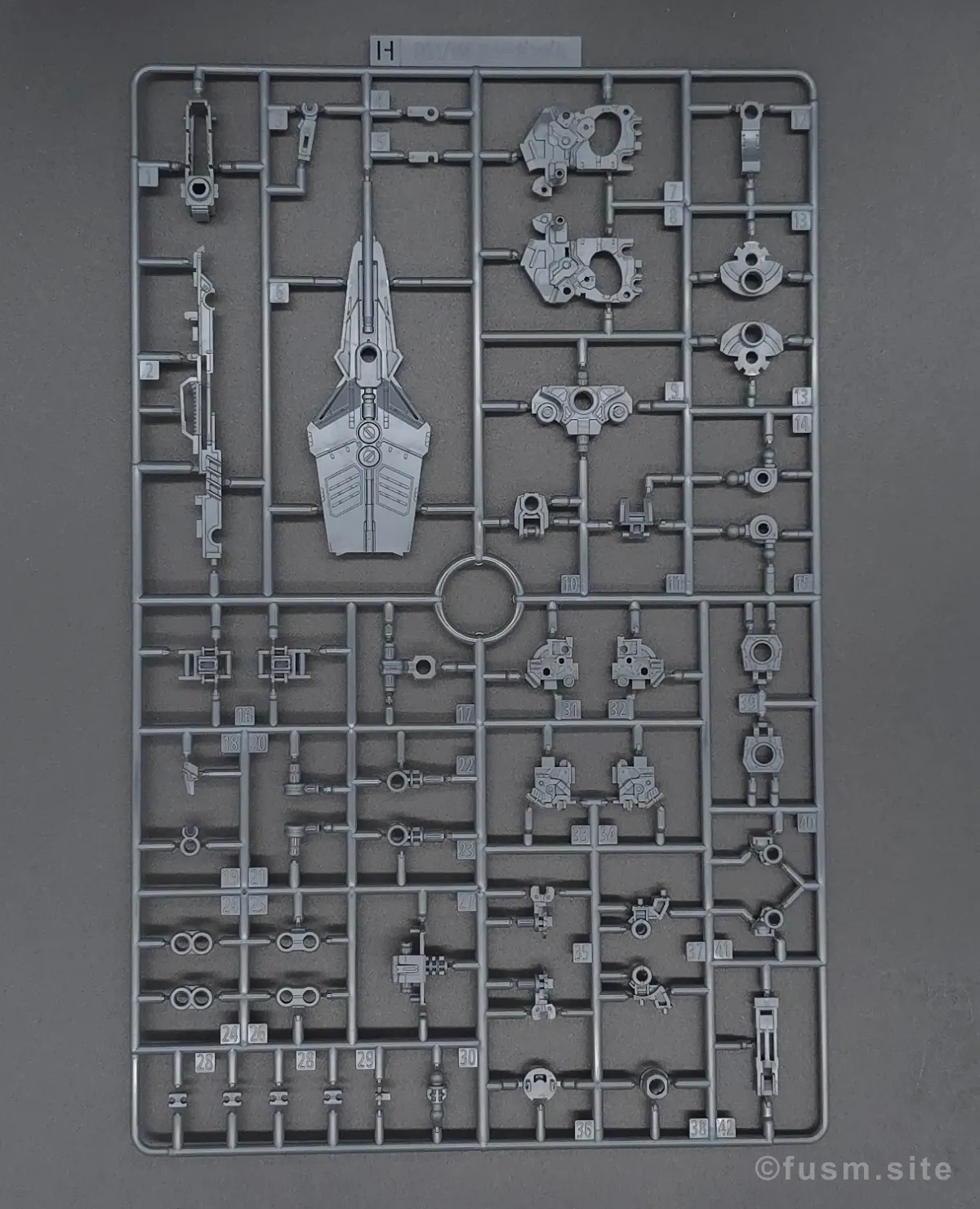 RG νガンダム レビュー ランナー 08