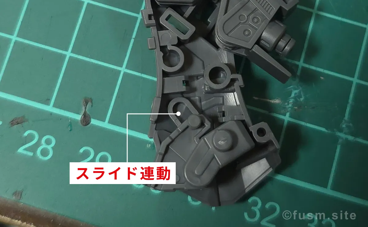 RG νガンダム レビュー パーツ・構造・組み立て 04