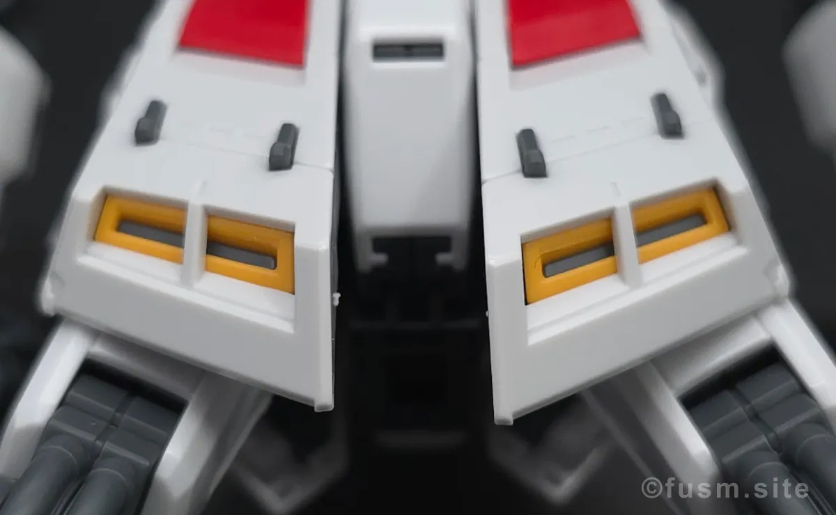 RG νガンダム レビュー 胴体ディテール 06