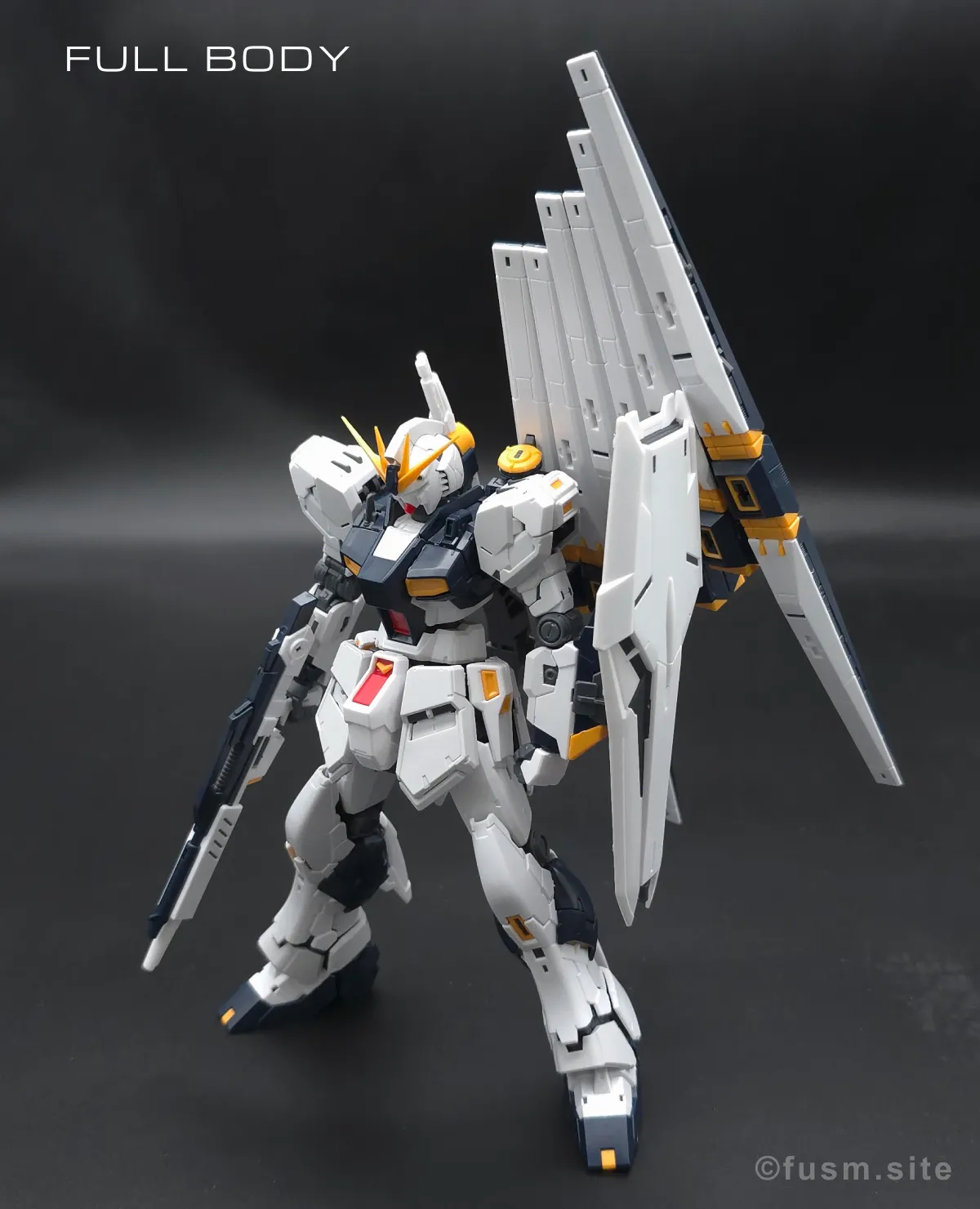 RG νガンダム レビュー 多角的に見た全体の外観・素組み 03