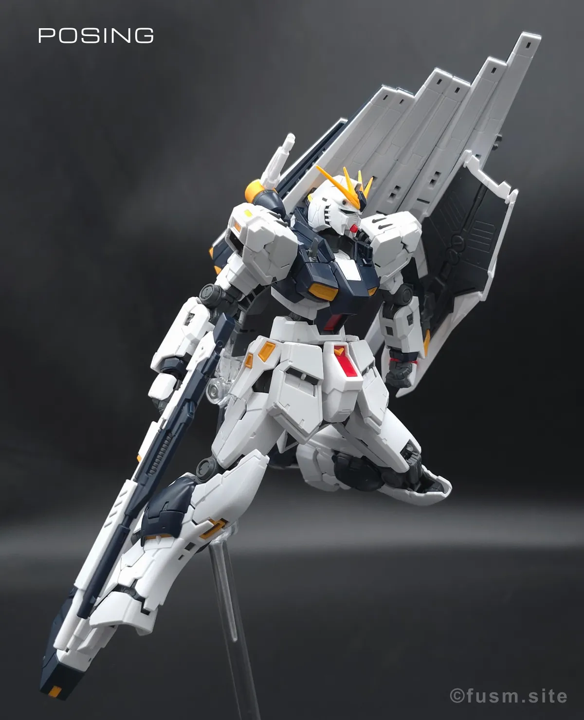 RG νガンダム レビュー ポージング 01