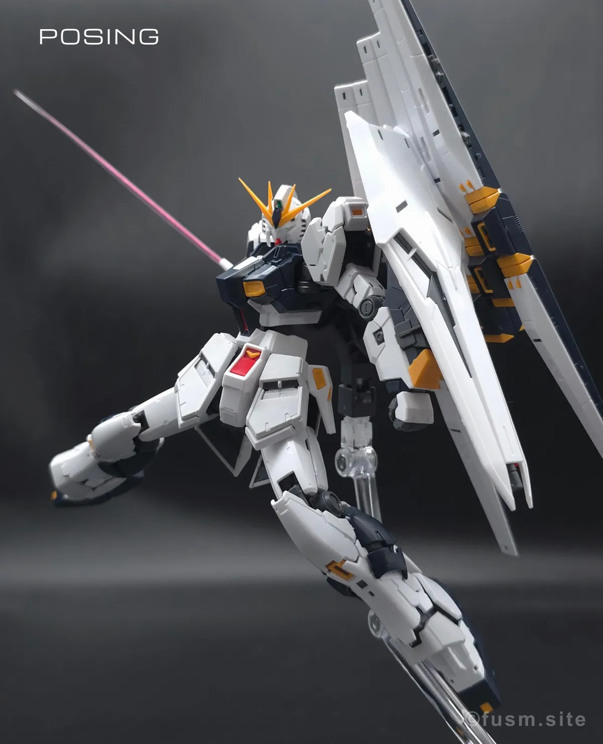 RG νガンダム レビュー ポージング 08