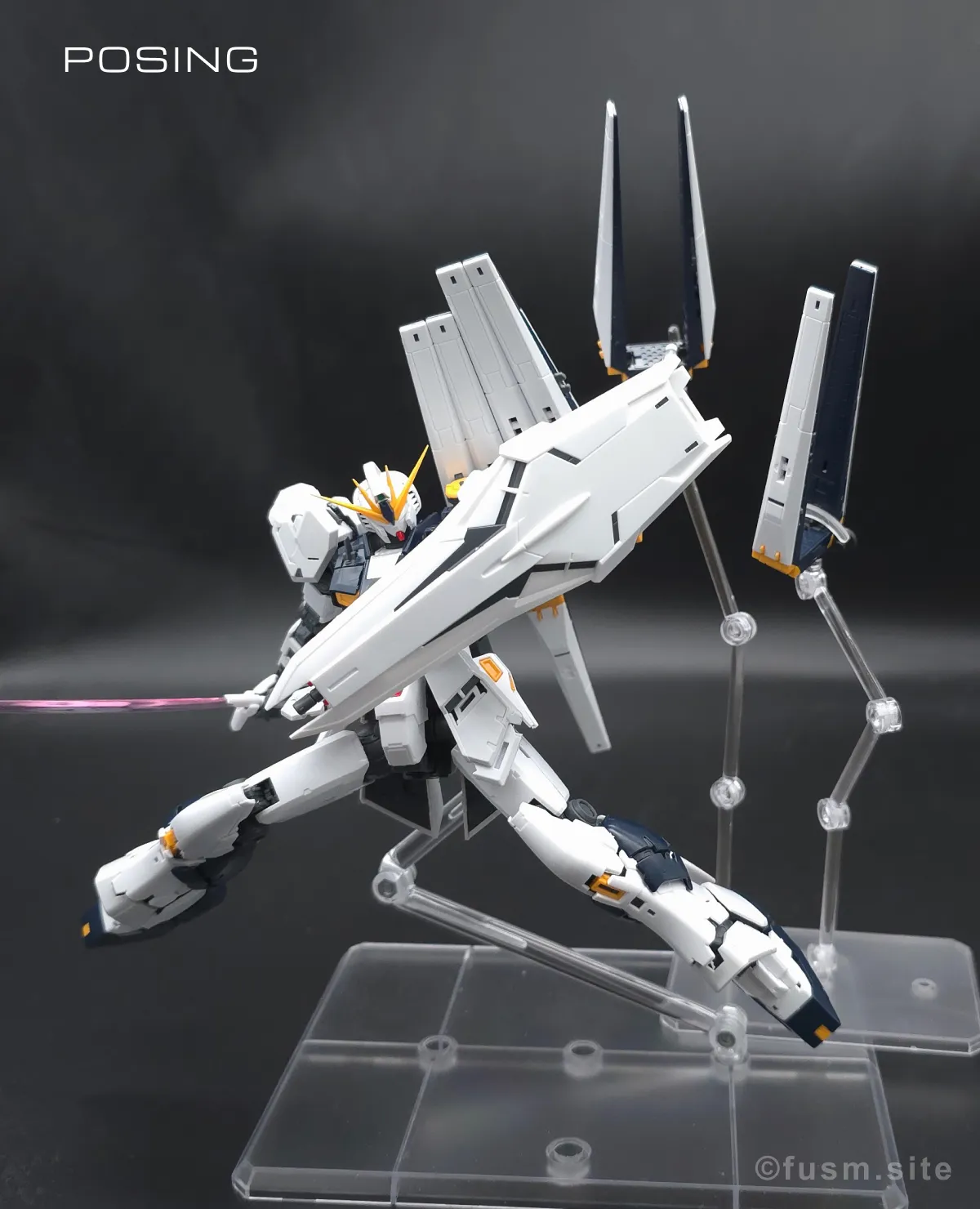 RG νガンダム レビュー ポージング 13
