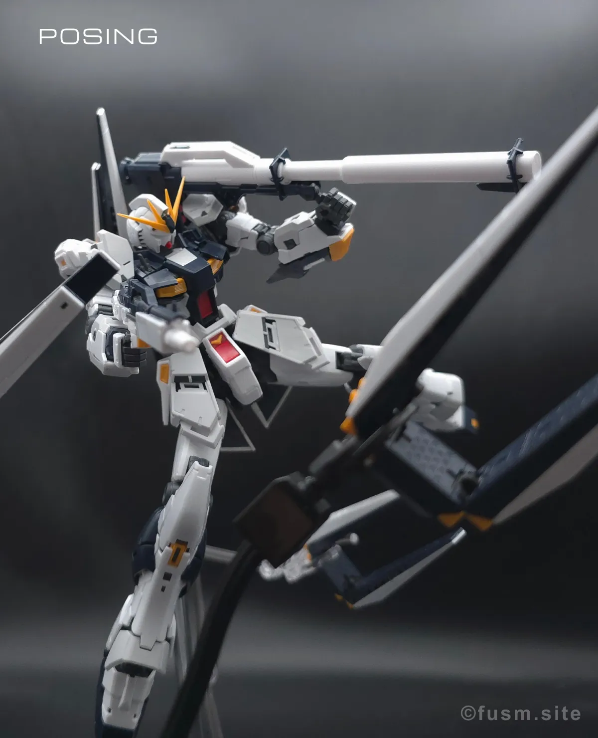 RG νガンダム レビュー ポージング 17