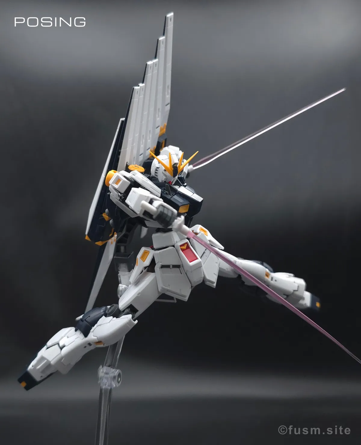 RG νガンダム レビュー ポージング 24