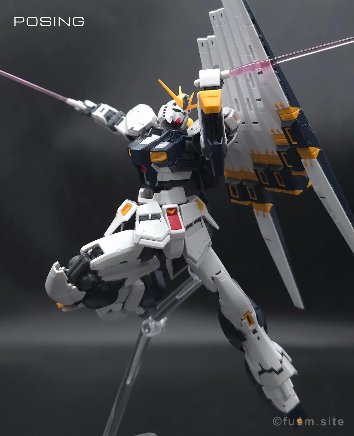 RG νガンダム レビュー ポージング 25