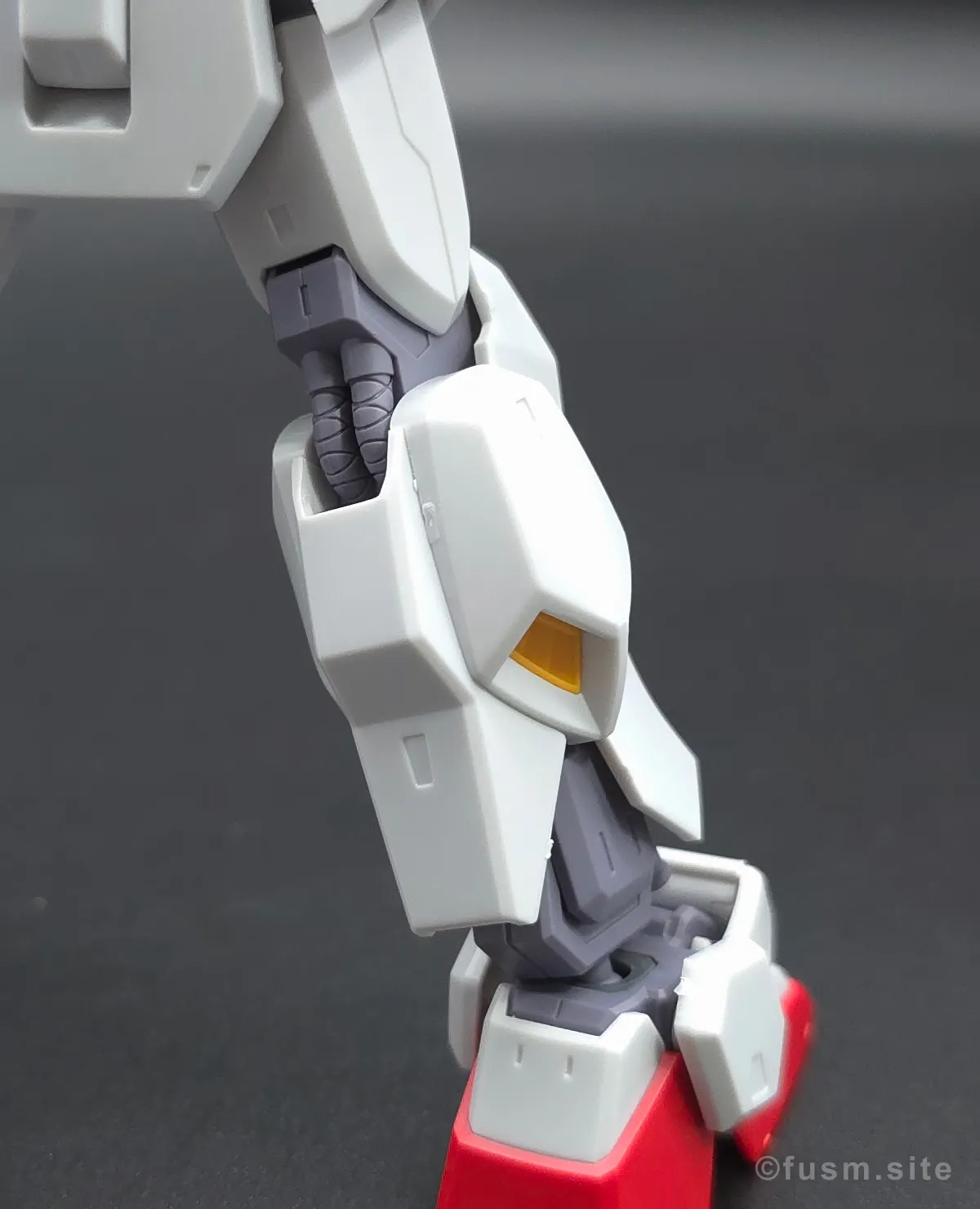 HGUC ガンダムMk-II(エゥーゴ仕様) レビュー 脚部ディテール 02