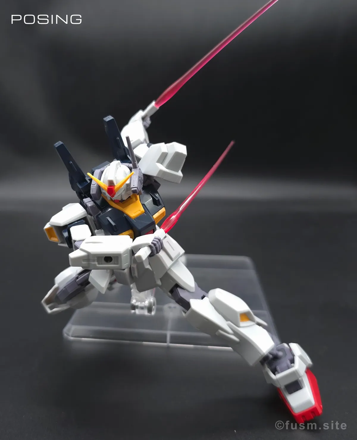 HGUC ガンダムMk-II(エゥーゴ仕様) レビュー ポージング 18