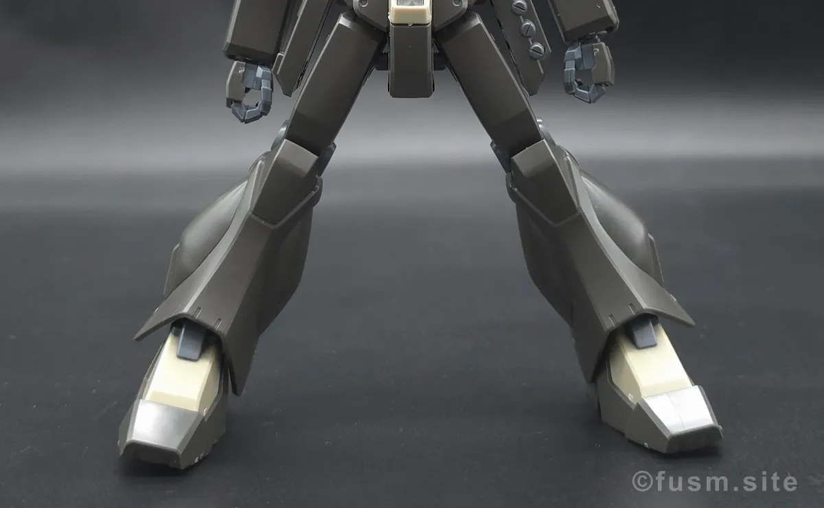 HGUC ジェガン(エコーズ仕様) レビュー 胴体ディテール 可動域 03