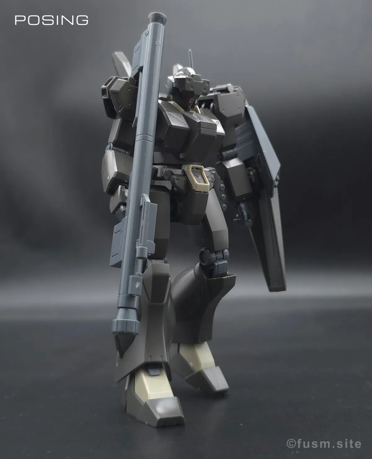 HGUC ジェガン(エコーズ仕様) レビュー ポージング 01