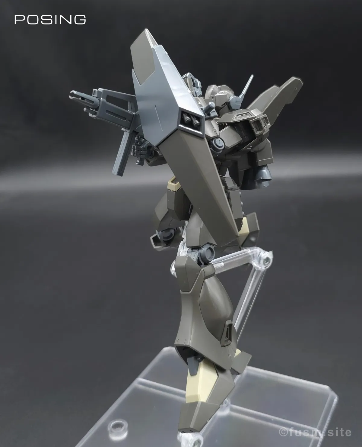 HGUC ジェガン(エコーズ仕様) レビュー ポージング 17