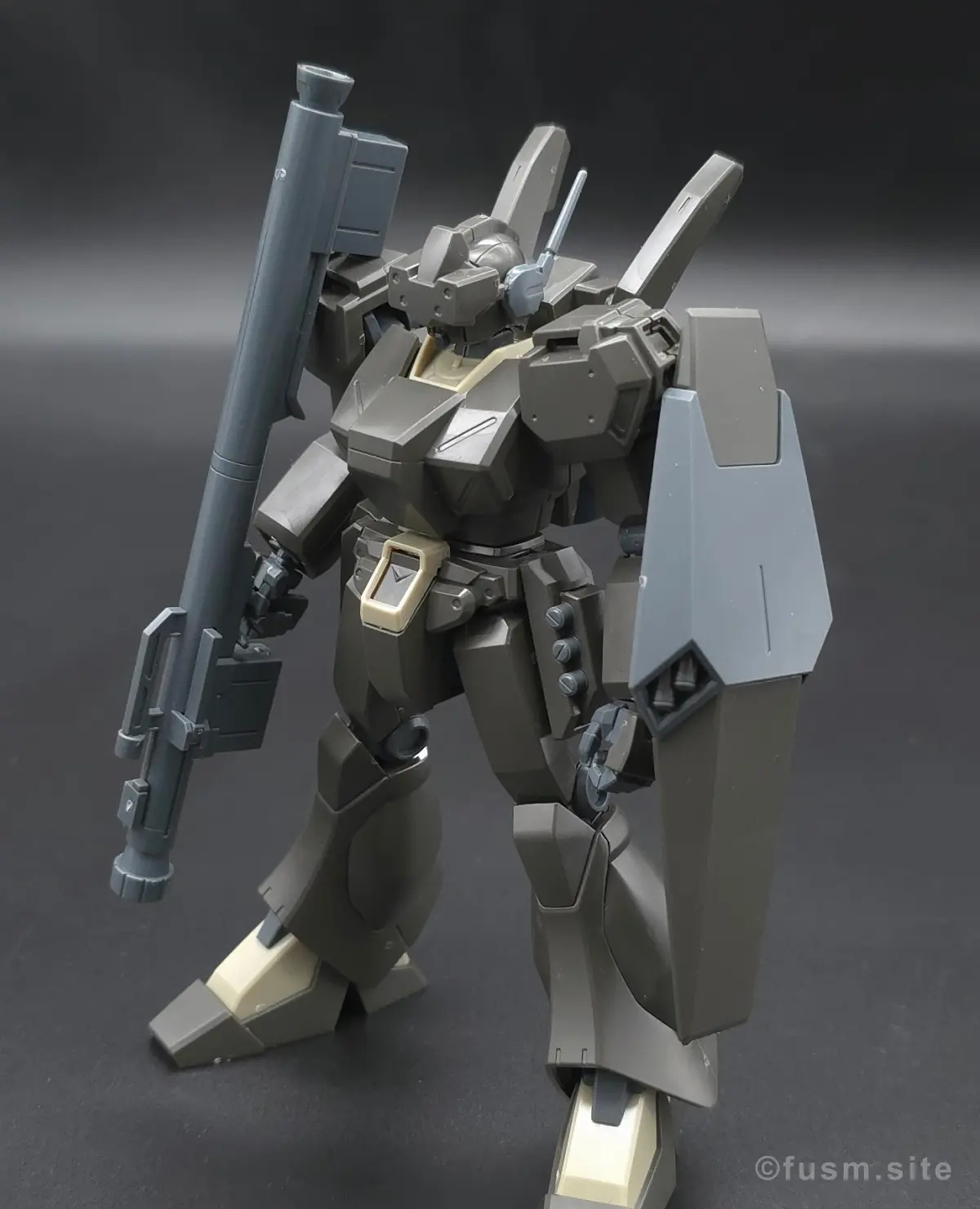 HGUC ジェガン(エコーズ仕様) レビュー ポージング 22
