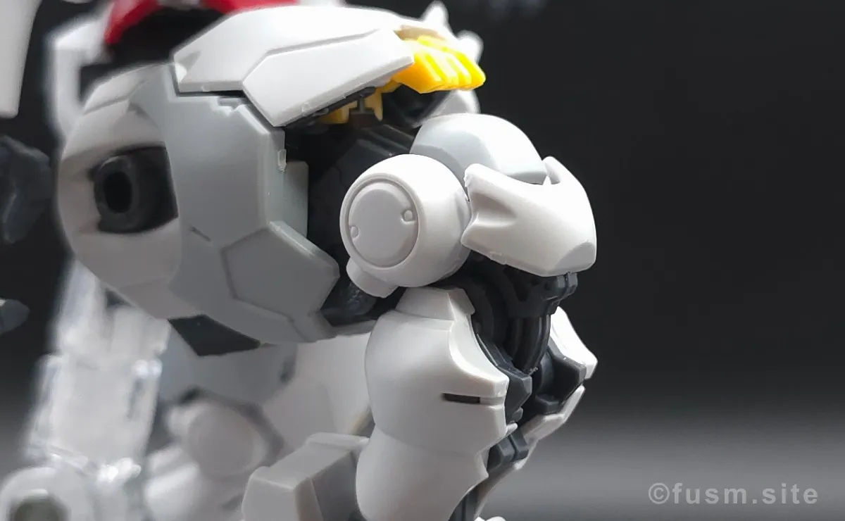 MGSD ガンダムエアリアル レビュー 脚部ディテール 可動域 04