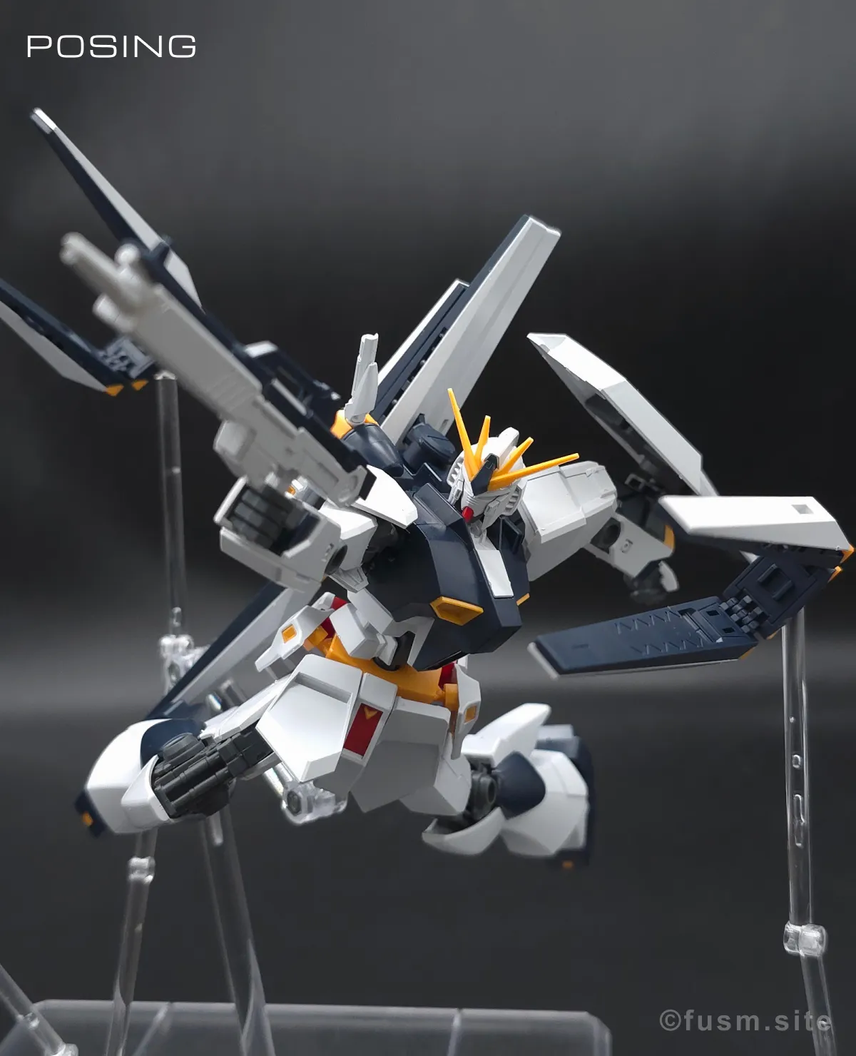 オプションパーツセット ガンプラ 19 (フィン・ファンネル) レビュー ポージング 02