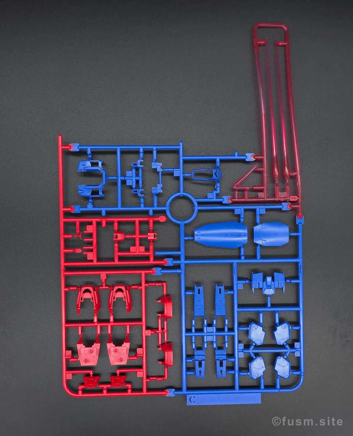 RG GP01 ガンダム試作1号機フルバーニアン レビュー ランナー 03