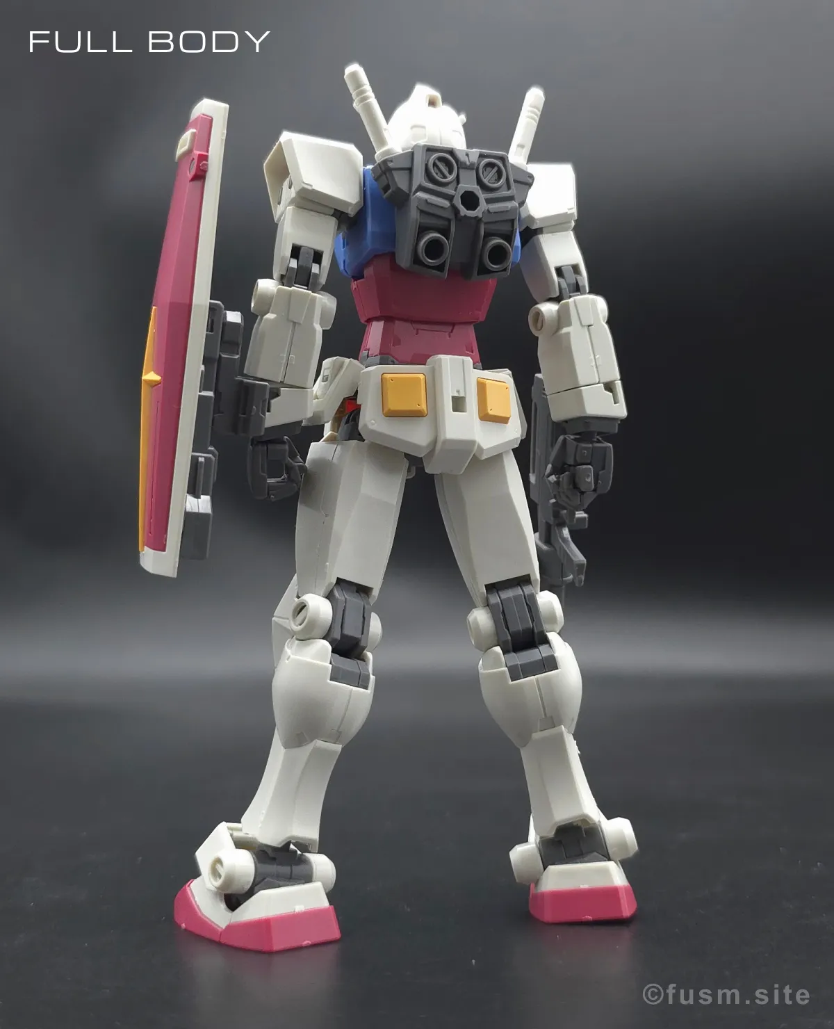 HG RX-78-2 ガンダム [BEYOND GLOBAL] レビュー 多角的に見た全体の外観・素組み 04