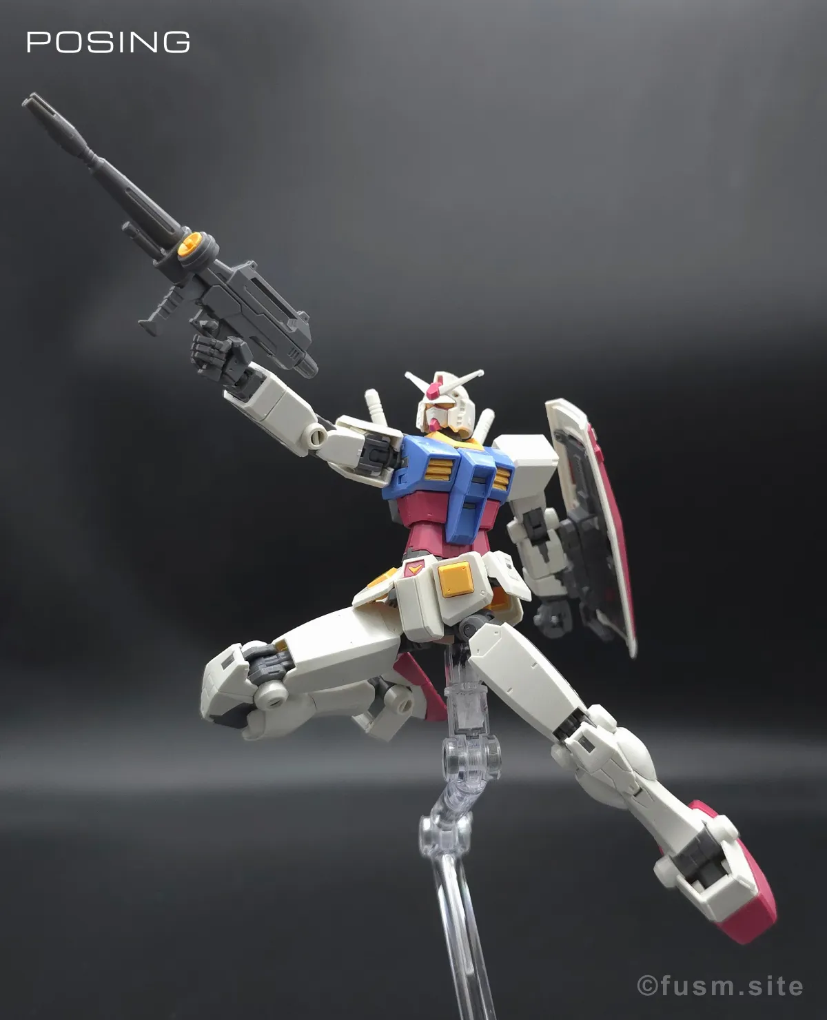 HG RX-78-2 ガンダム [BEYOND GLOBAL] レビュー ポージング 03
