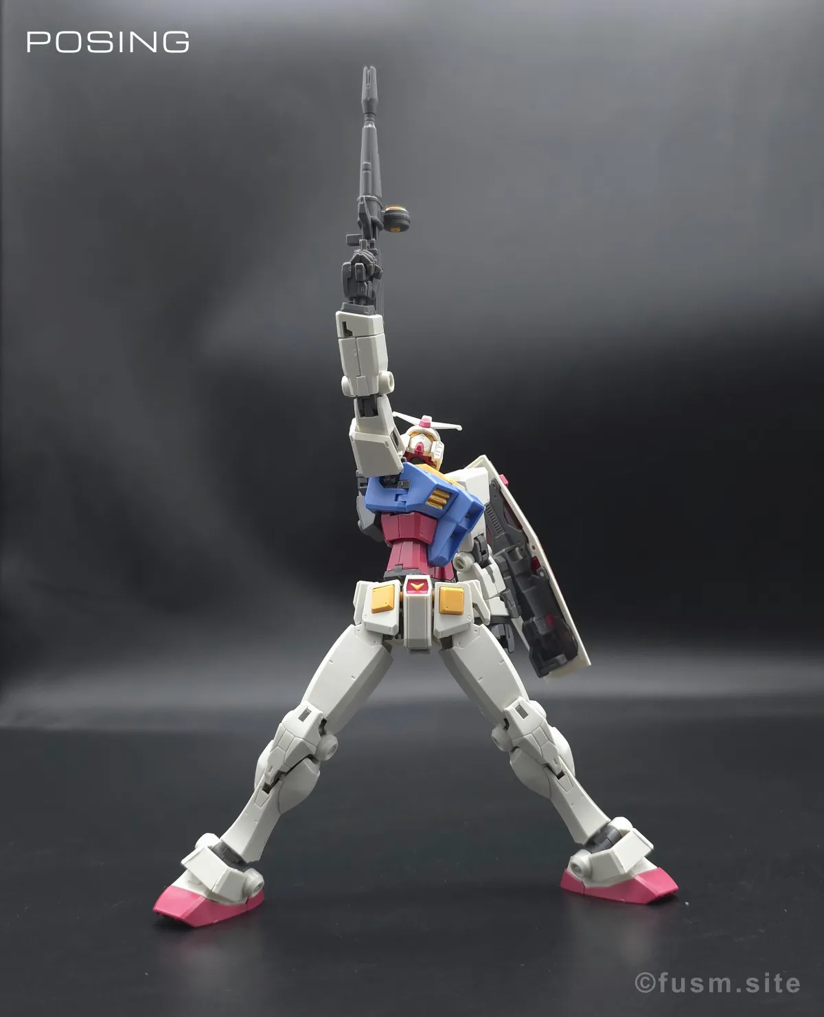 HG RX-78-2 ガンダム [BEYOND GLOBAL] レビュー ポージング 10