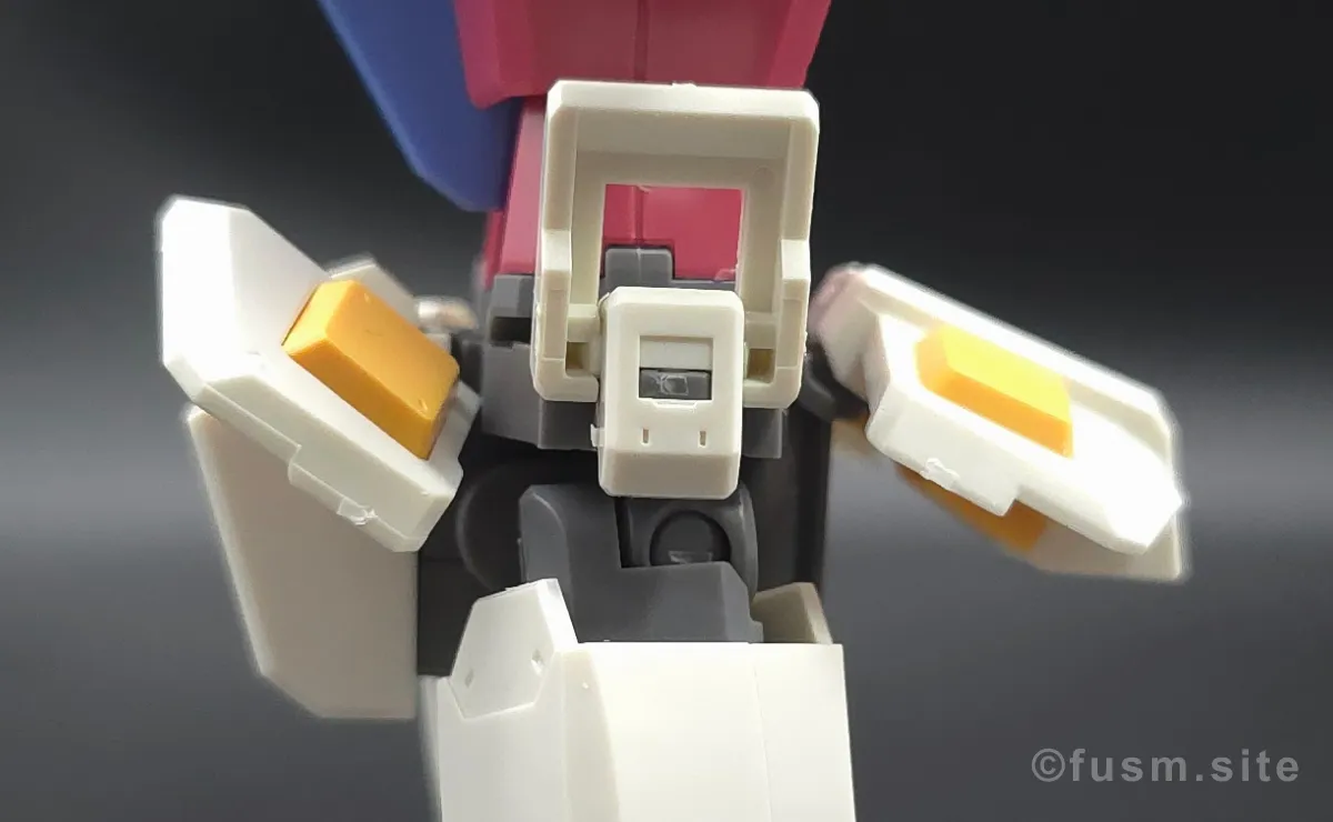 HG RX-78-2 ガンダム [BEYOND GLOBAL] レビュー 胴体ディテール 可動域 01