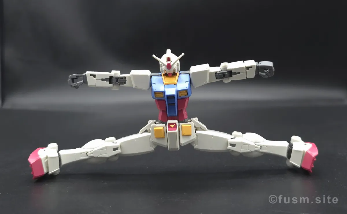 HG RX-78-2 ガンダム [BEYOND GLOBAL] レビュー 胴体ディテール 可動域 03