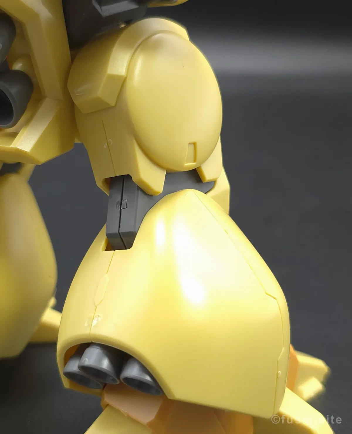 HGUC ズサ レビュー 脚部ディテール 02