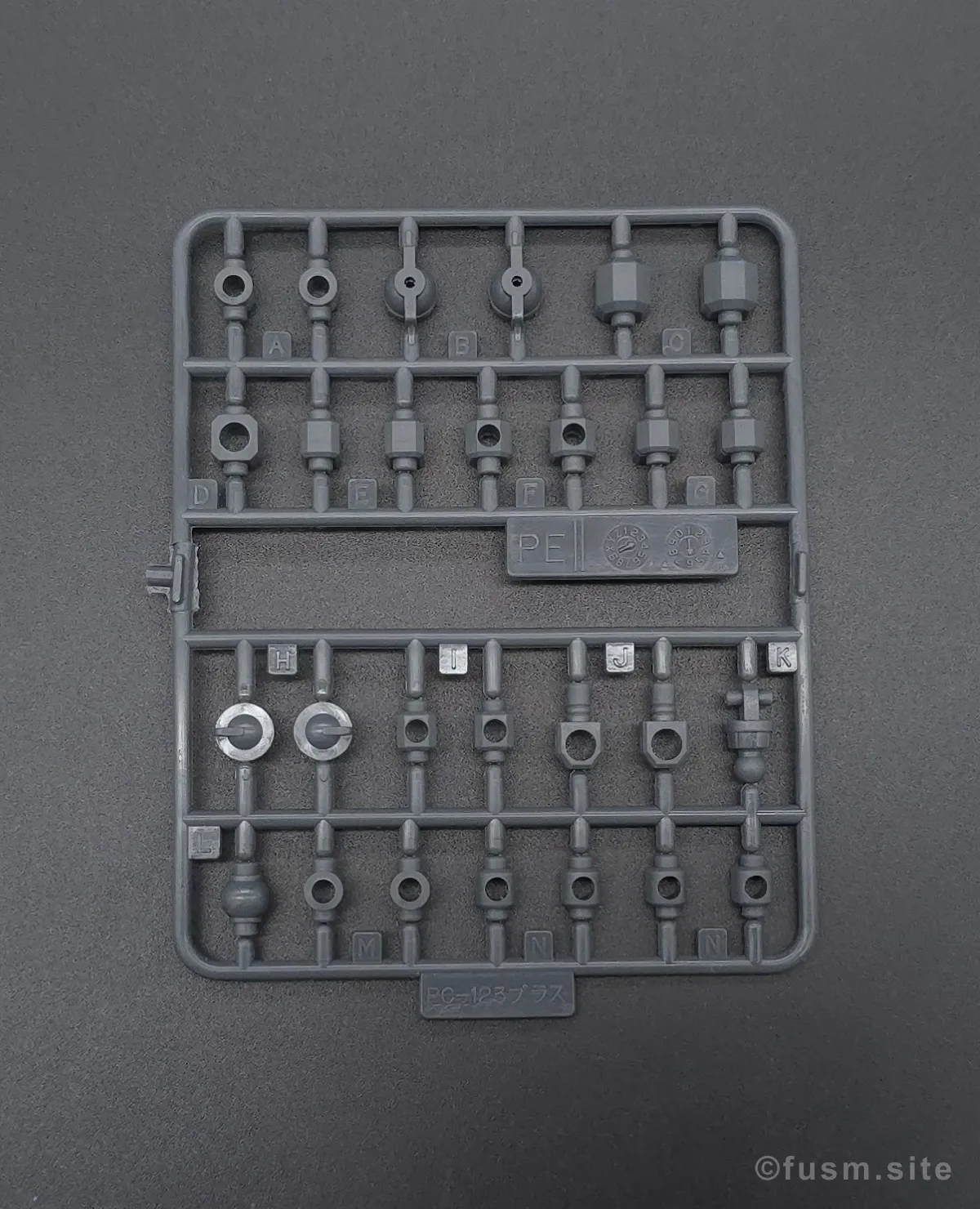 HGUC ヤクト・ドーガ(クェス・エア専用機) レビュー ランナー 07