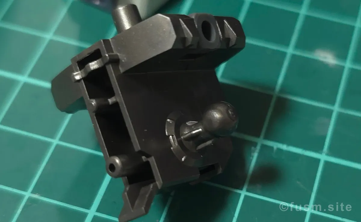 HGUC ヤクト・ドーガ(クェス・エア専用機) レビュー パーツ・構造・組み立て 04